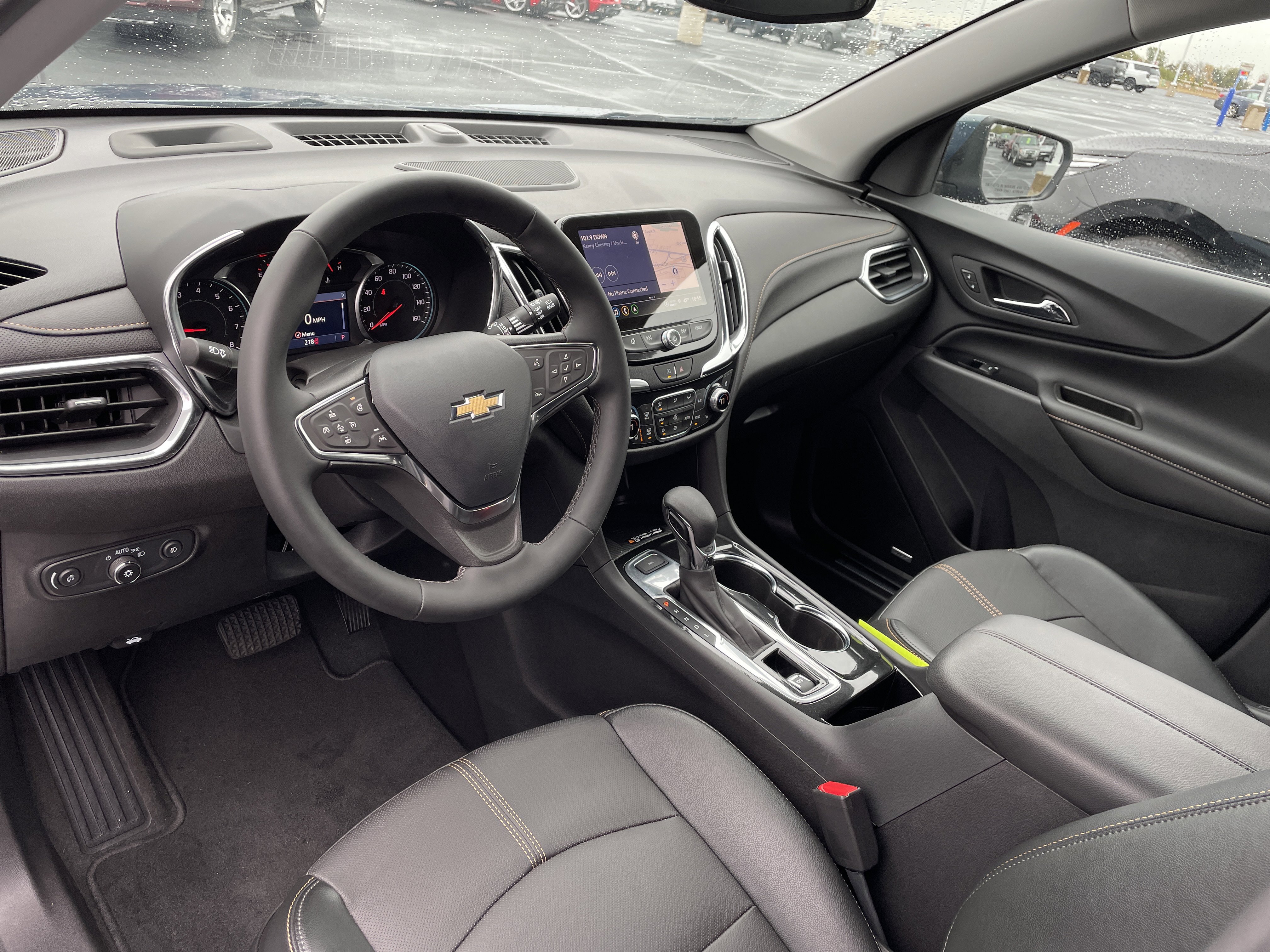 Used 2024 Chevrolet Equinox Premier image 9