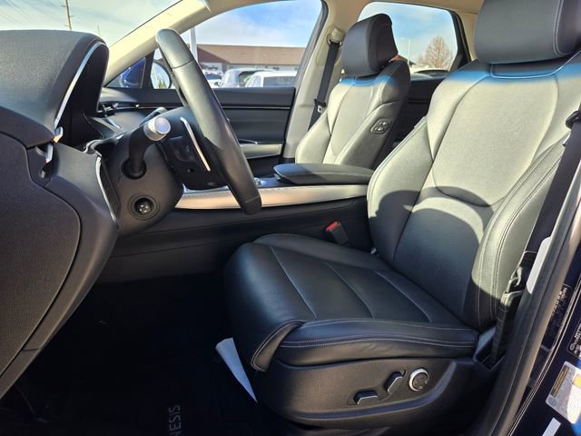 Used 2022 Genesis GV70 2.5T w/ Select Package image 3