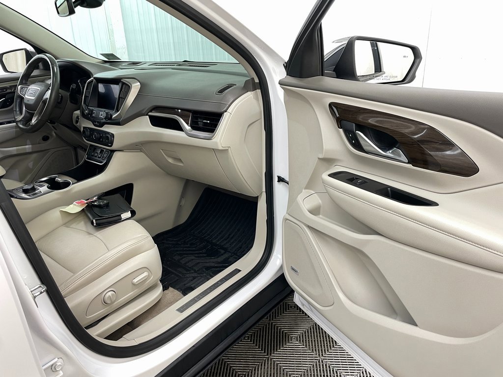 Certified 2019 GMC Terrain Denali w/ Advanced Safety Package image 39