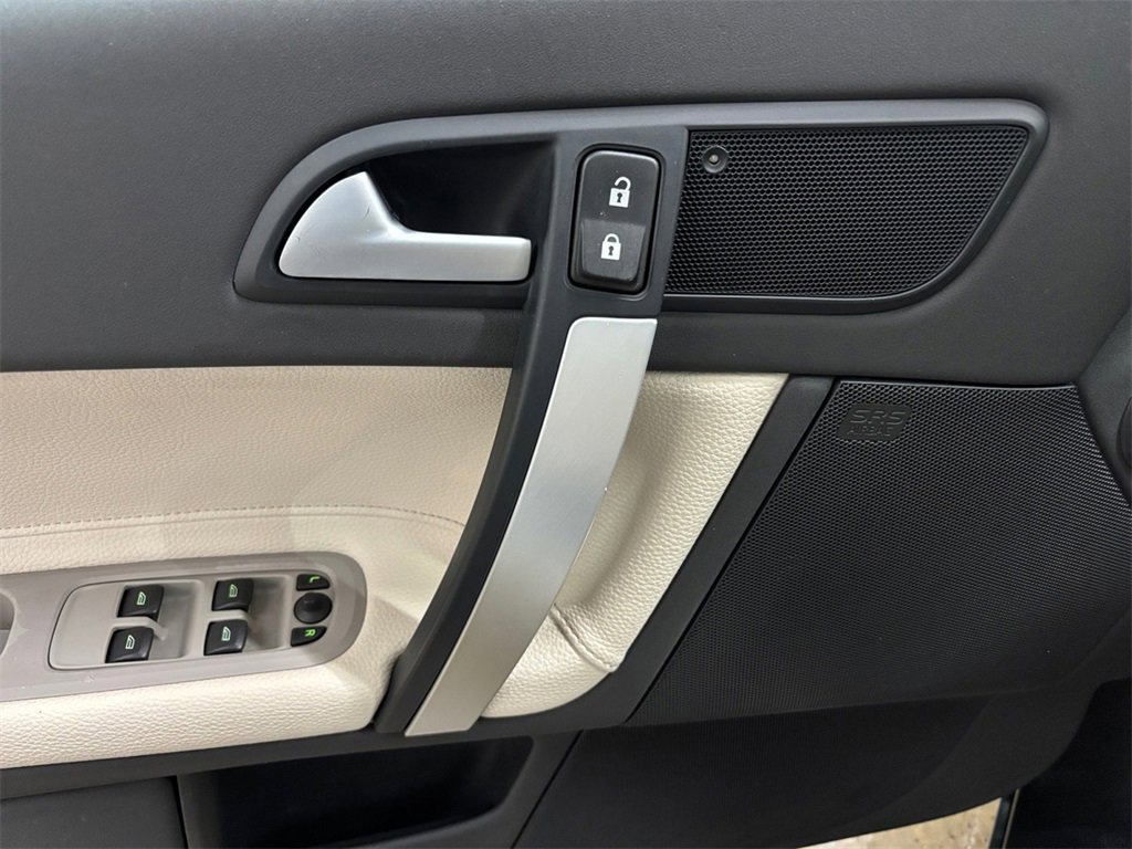 Used 2013 Volvo C70 T5 image 12