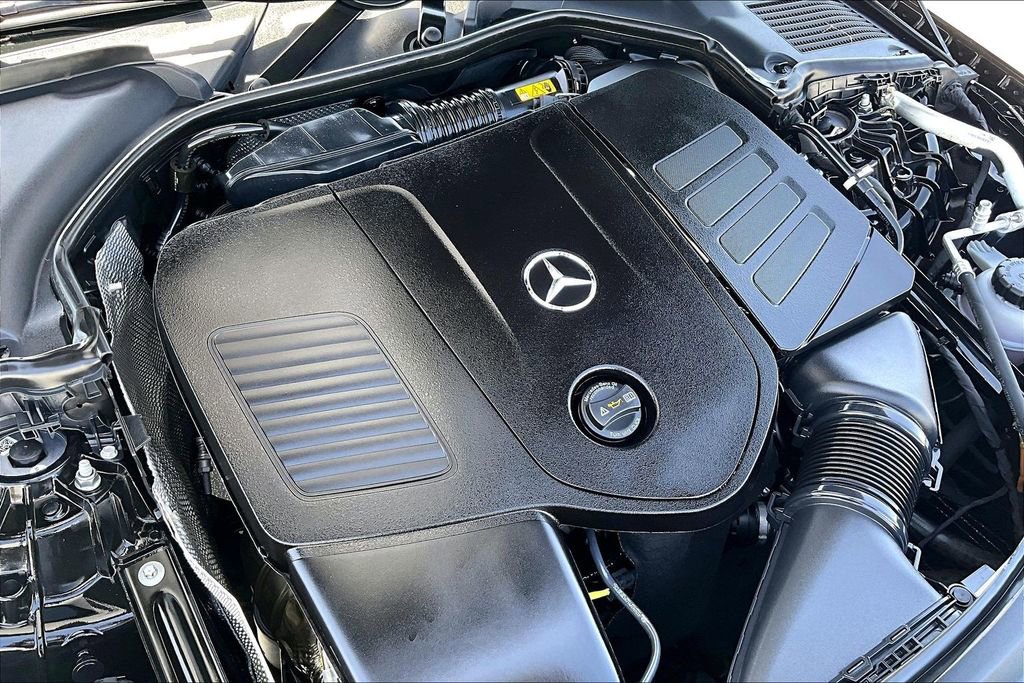Used 2025 Mercedes-Benz C 300 Sedan image 29