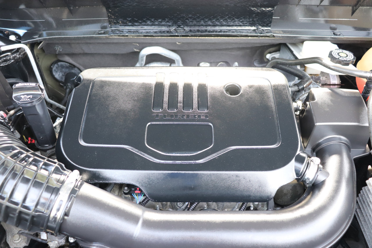 Used 2023 GMC Acadia SLT image 48