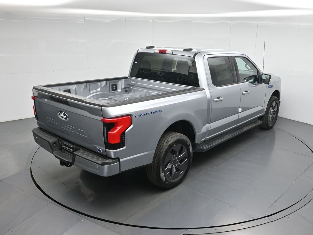 New 2025 Ford F150 Lightning Flash AWD/4WD image 39