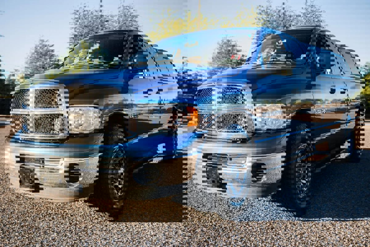 Used 2004 Dodge Ram 2500 Truck SLT w/ Trailer Tow Group image 3