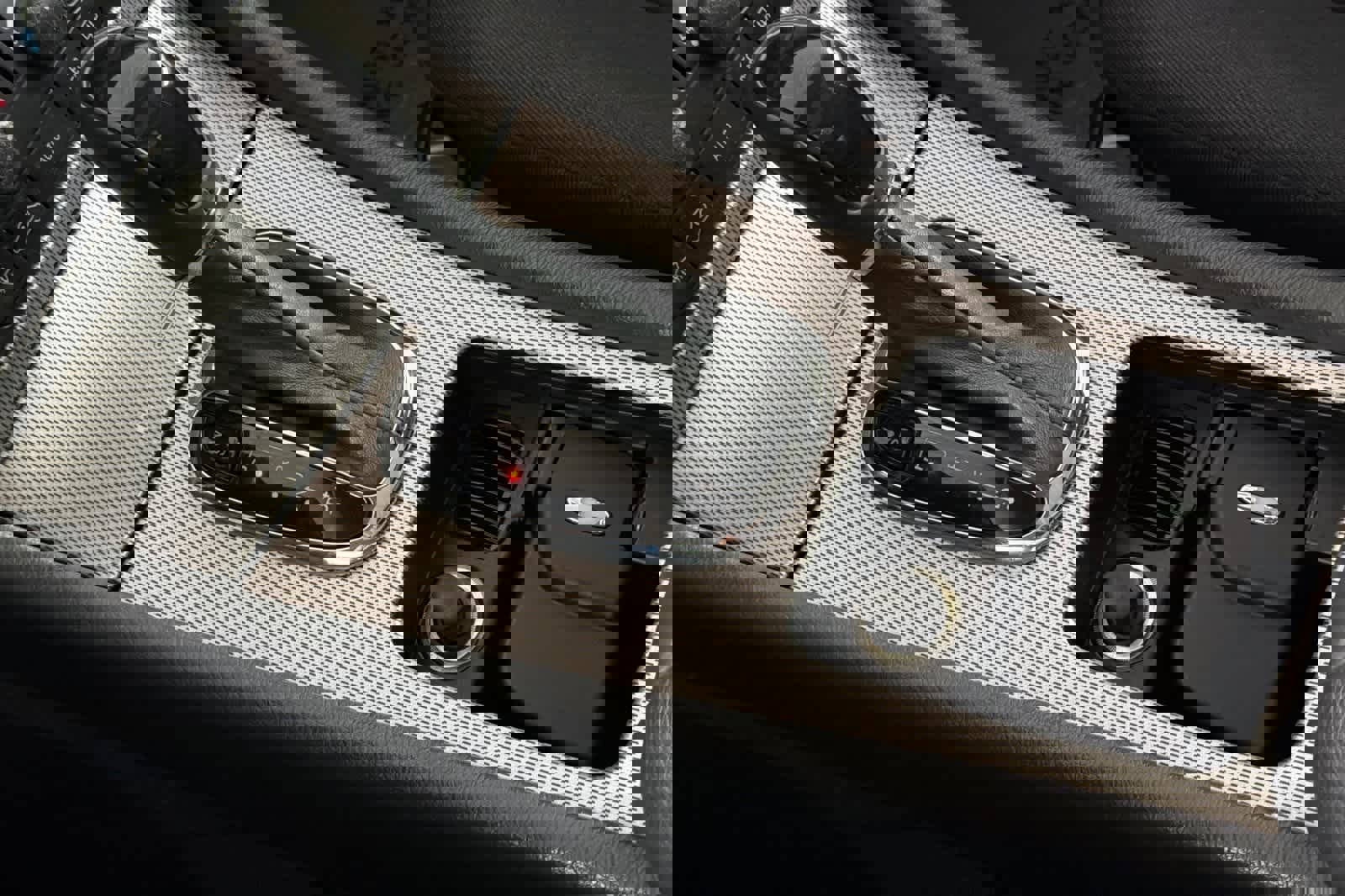 Used 2002 Mercedes-Benz C 230 Coupe image 19