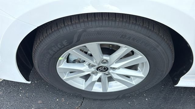 New 2026 Toyota Camry LE w/ Convenience Package FWD image 34
