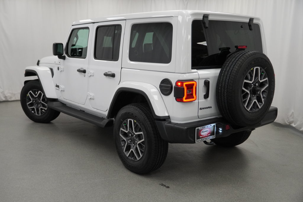 New 2026 Jeep Wrangler Unlimited Sahara AWD/4WD image 13