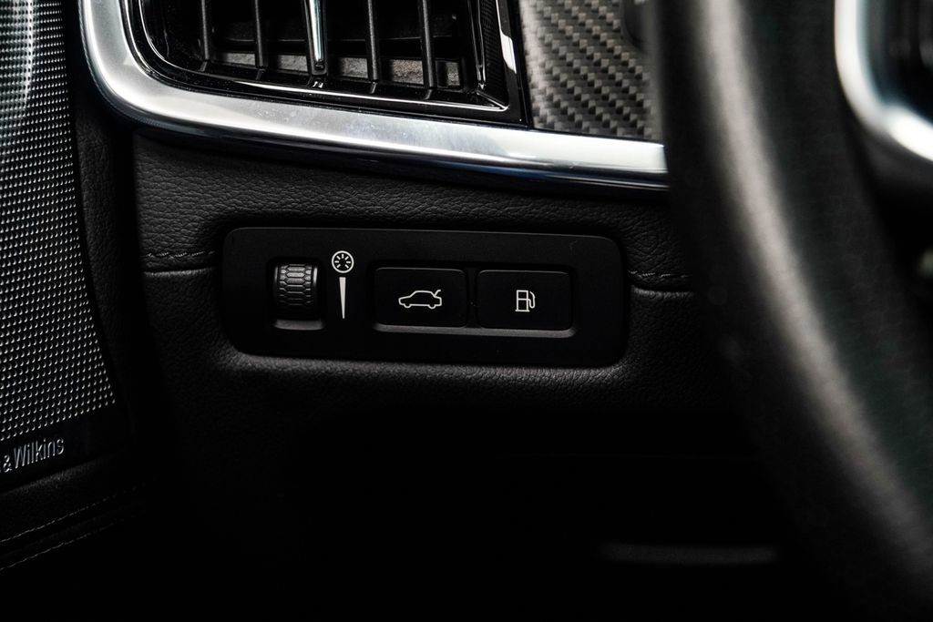 Used 2021 Polestar Polestar 1 image 31