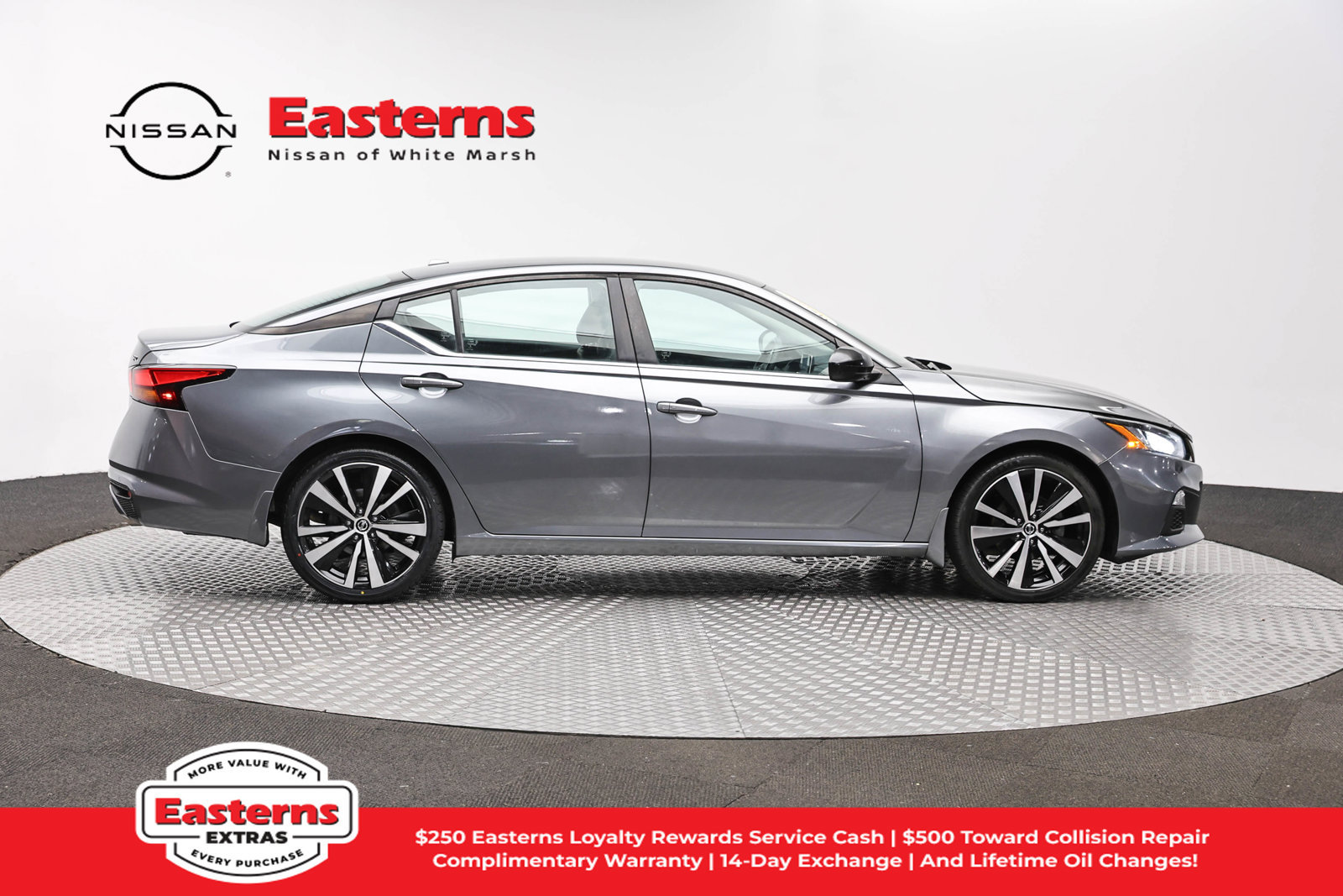 Used 2020 Nissan Altima 2.5 SR FWD image 4