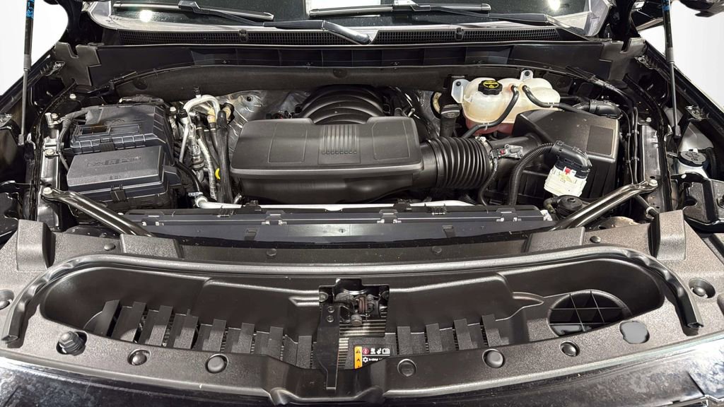 Used 2025 GMC Yukon XL Elevation AWD/4WD image 40