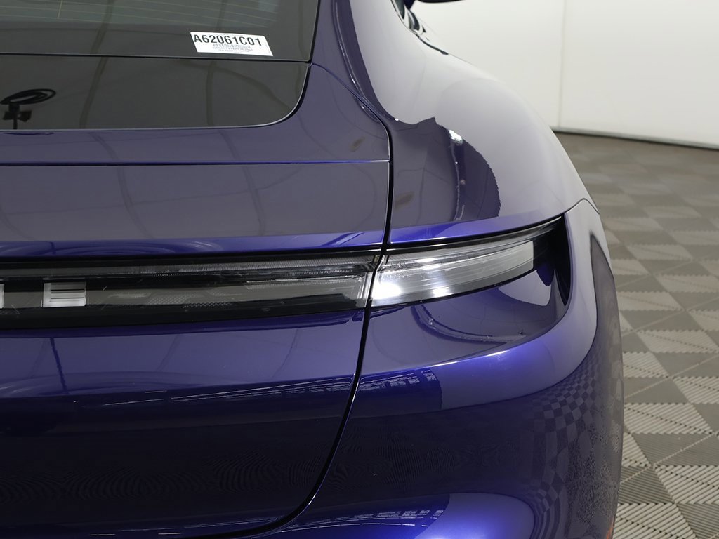 Used 2021 Porsche Taycan Turbo image 19