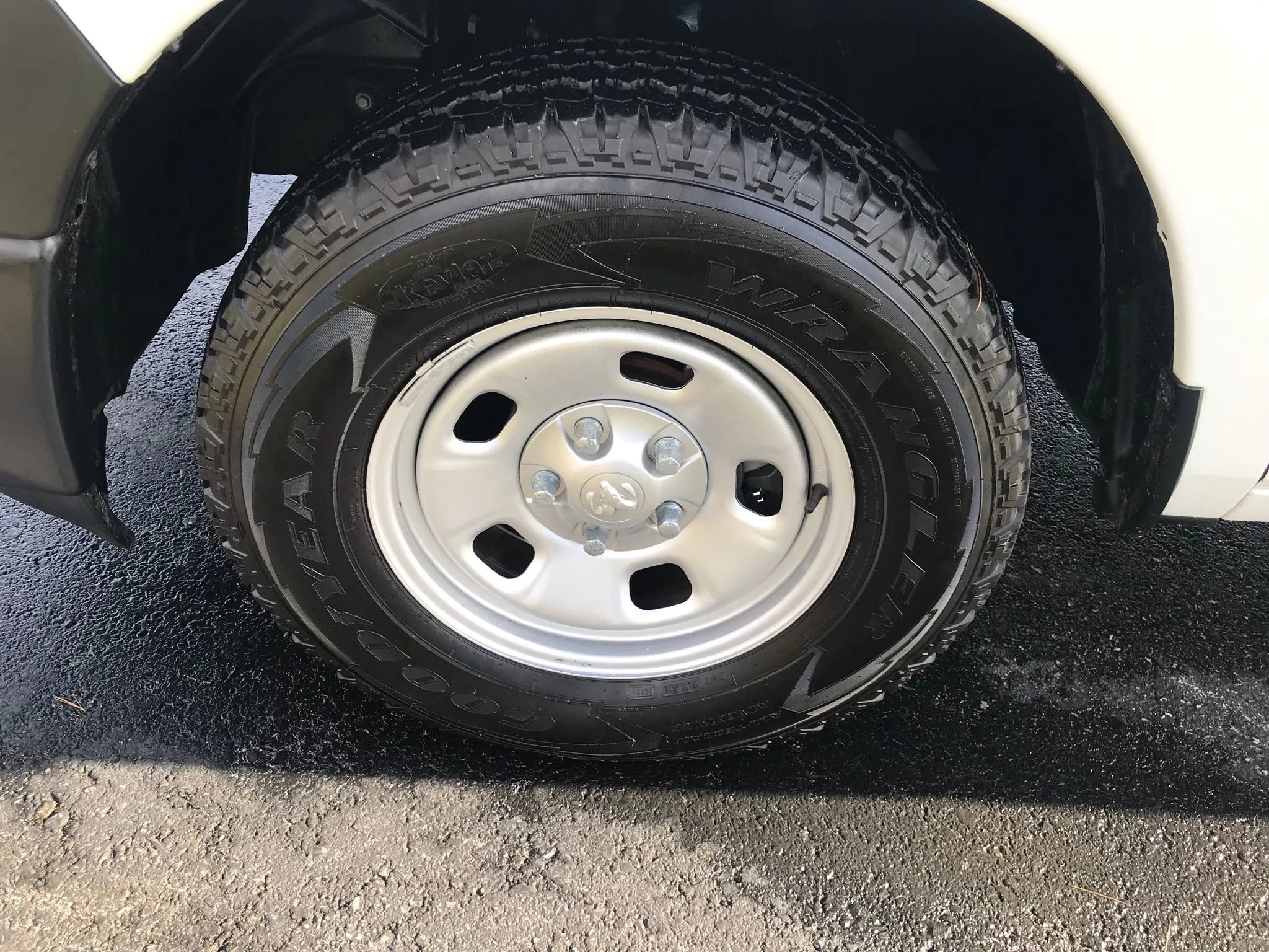 Used 2022 RAM 1500 Tradesman w/ Power & Remote Entry Group image 37