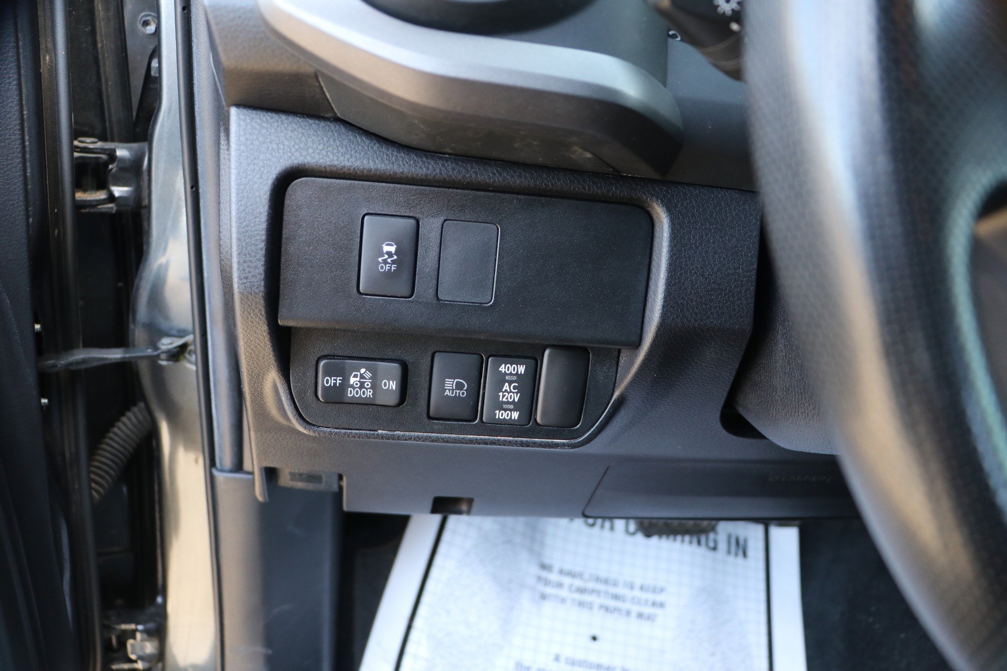 Used 2022 Toyota Tacoma TRD Off-Road image 11