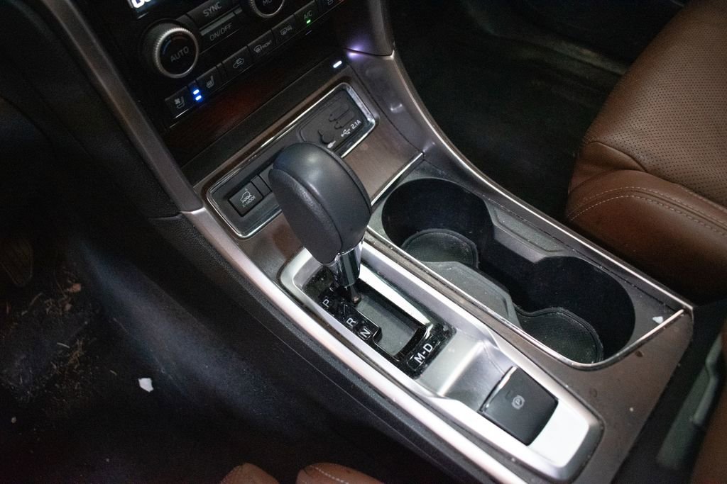 Used 2022 Subaru Ascent Touring w/ Popular Package #2A image 19