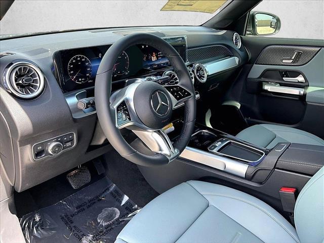 New 2026 Mercedes-Benz GLB 250 image 8