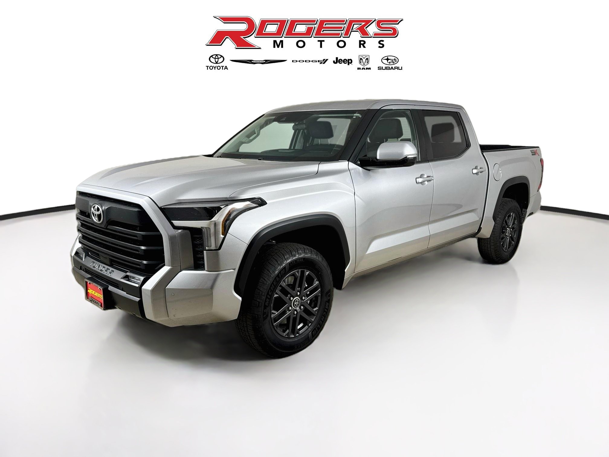 Used 2024 Toyota Tundra SR5 w/ SR5 Convenience Package AWD/4WD image 8