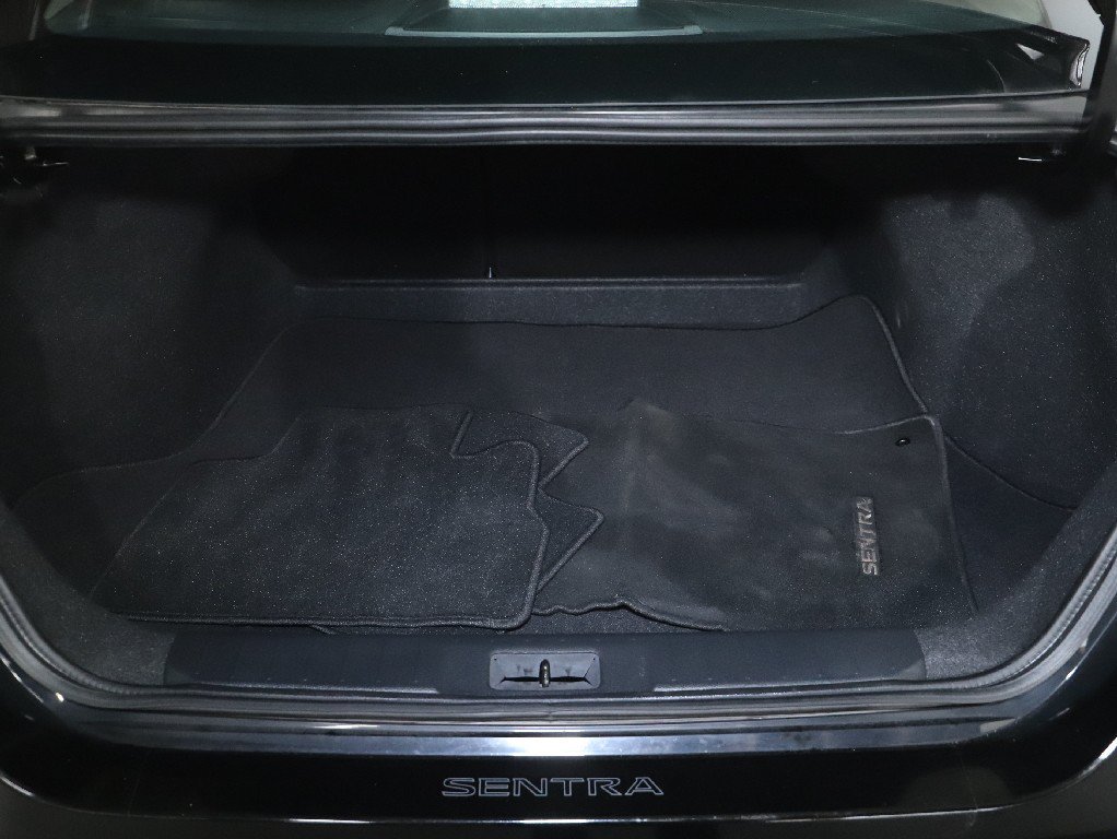 Certified 2023 Nissan Sentra SV FWD image 30