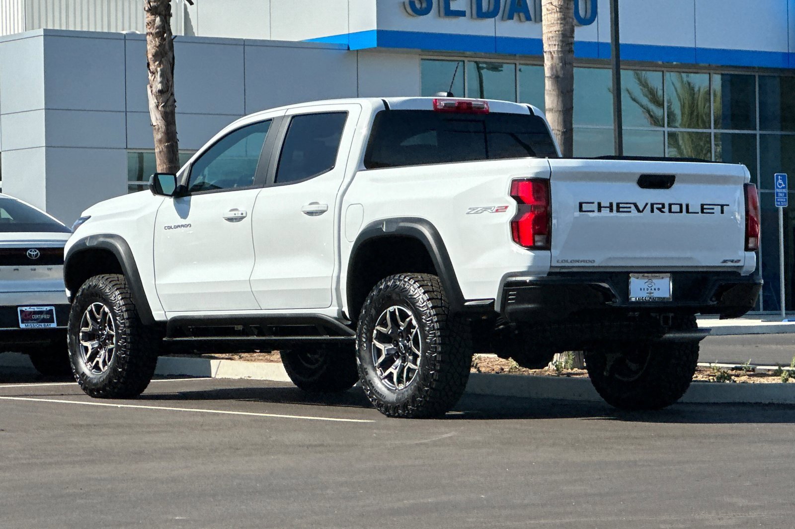 New 2026 Chevrolet Colorado ZR2 w/ Technology Package image 6