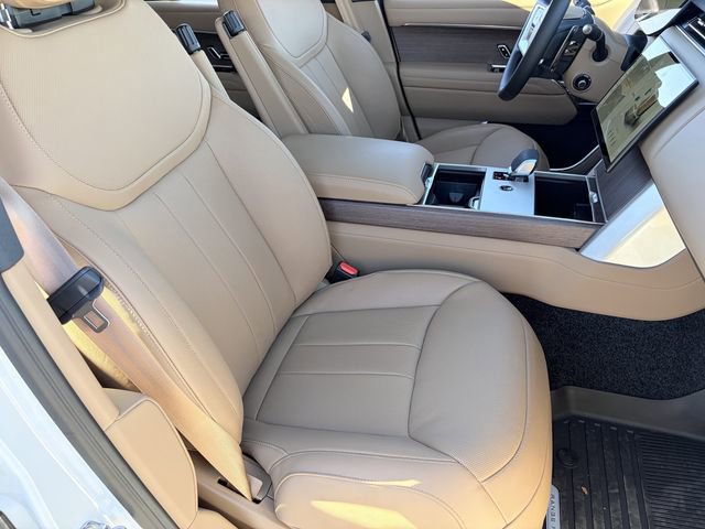 New 2026 Land Rover Range Rover SE image 10