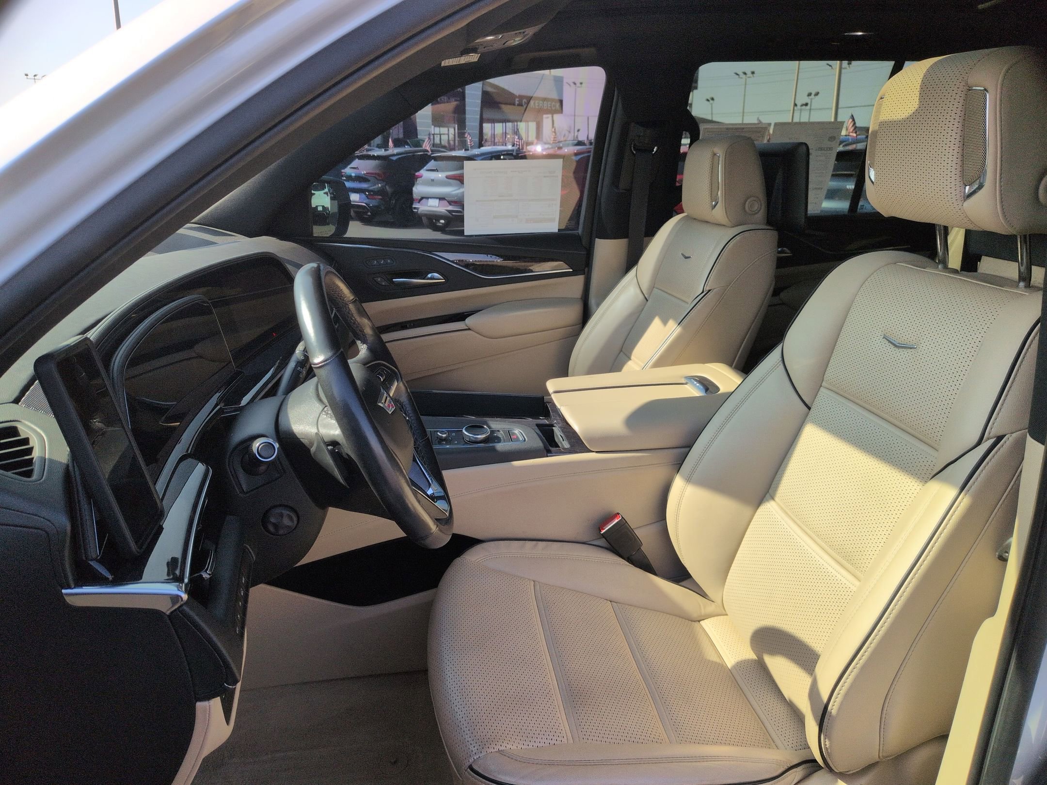 Certified 2021 Cadillac Escalade Premium Luxury image 20