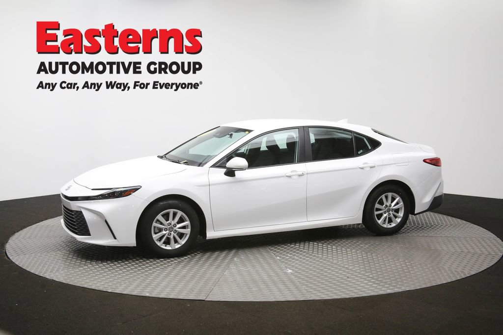 Used 2025 Toyota Camry LE FWD image 57