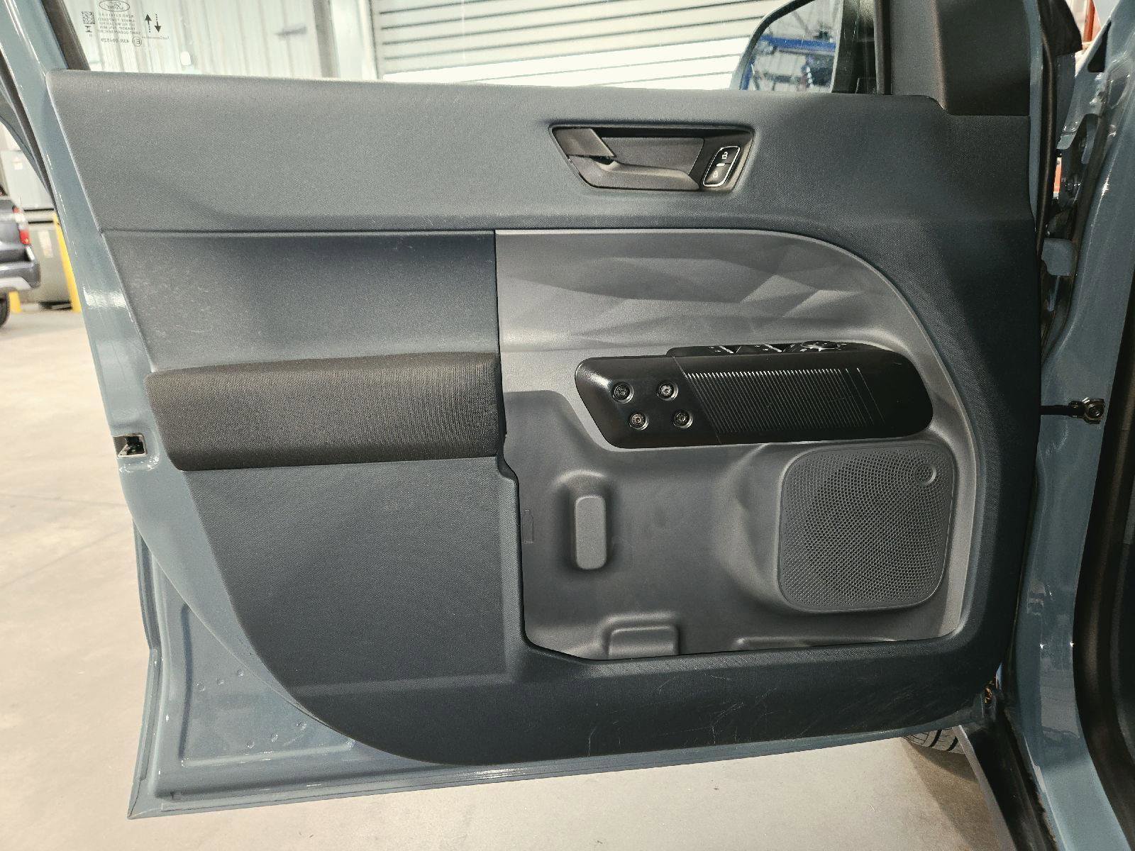 Used 2023 Ford Maverick XL FWD image 11