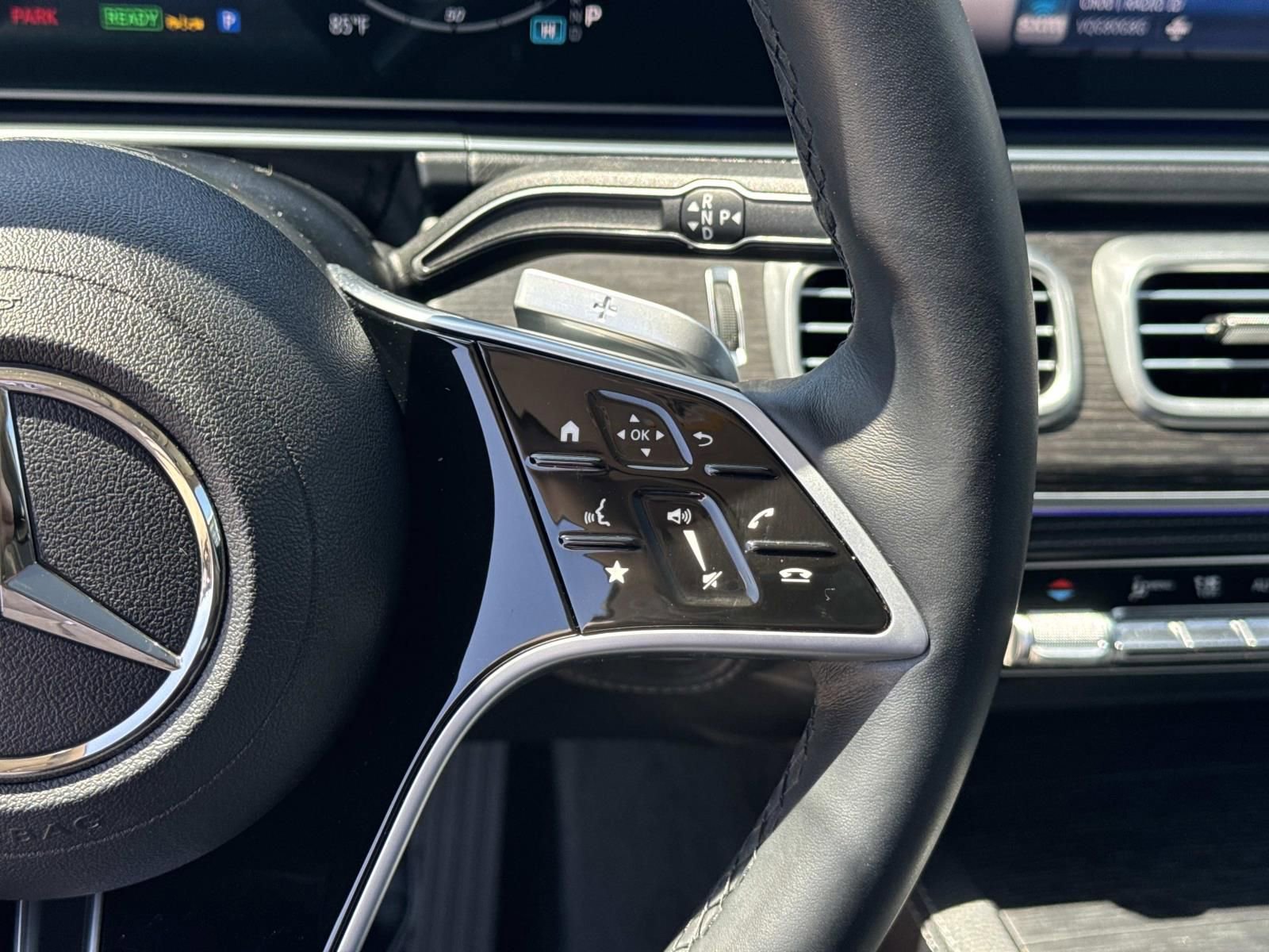 Used 2025 Mercedes-Benz GLE 450e 4MATIC image 24