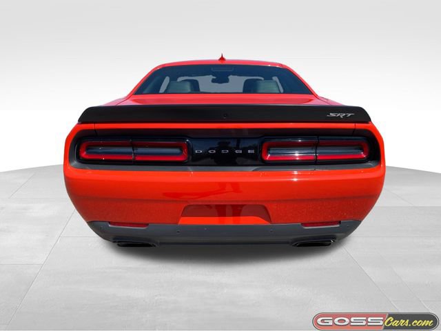 Used 2016 Dodge Challenger SRT Hellcat RWD image 4