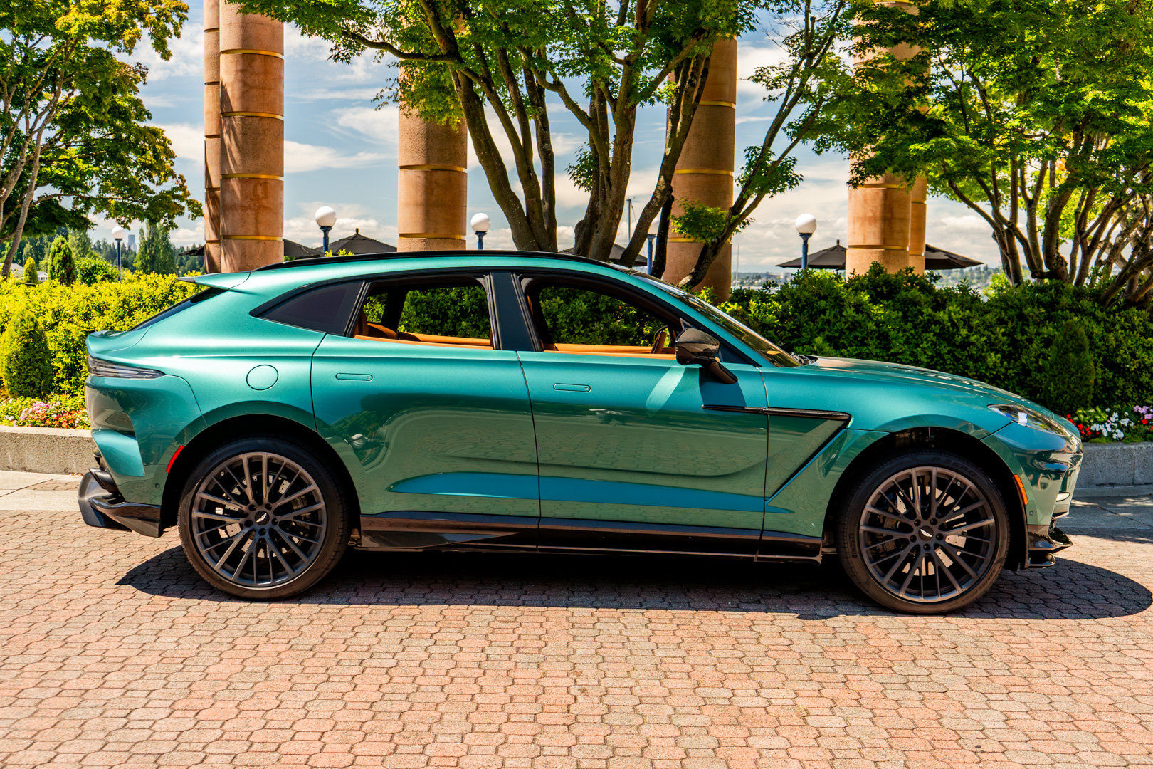 Used 2023 Aston Martin DBX 707 AWD/4WD image 44