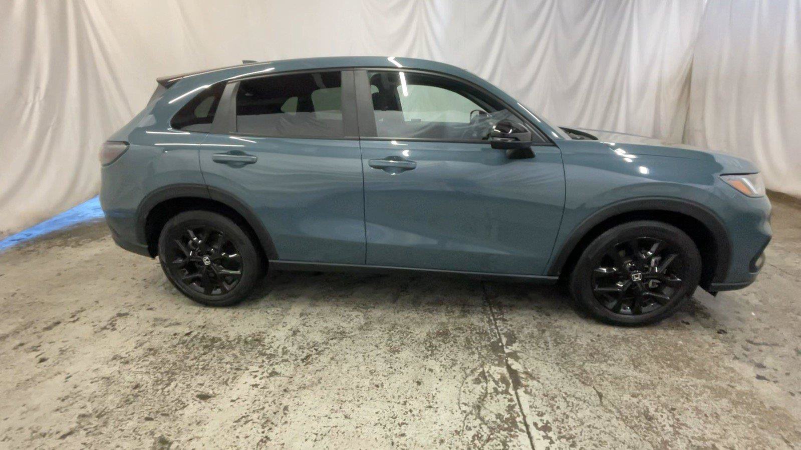 Used 2024 Honda HR-V Sport image 5