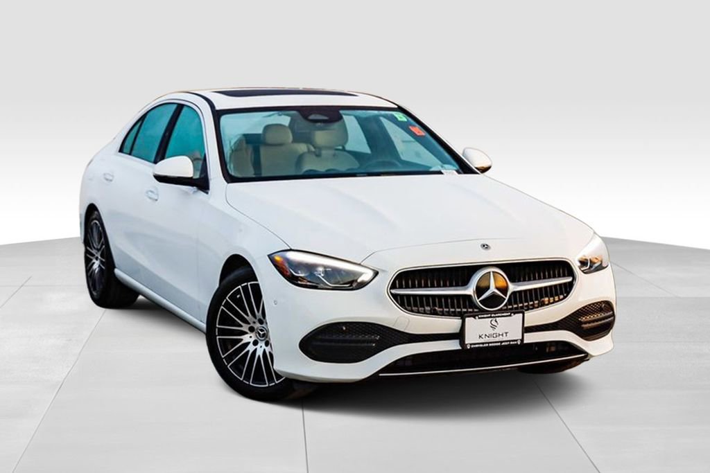 Used 2025 Mercedes-Benz C 300 4MATIC Sedan image 2