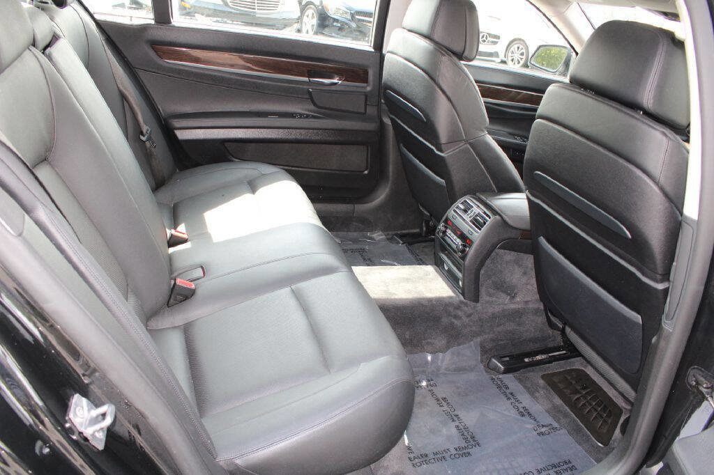 Used 2011 BMW 740Li 740Li 4dr Sedan image 10