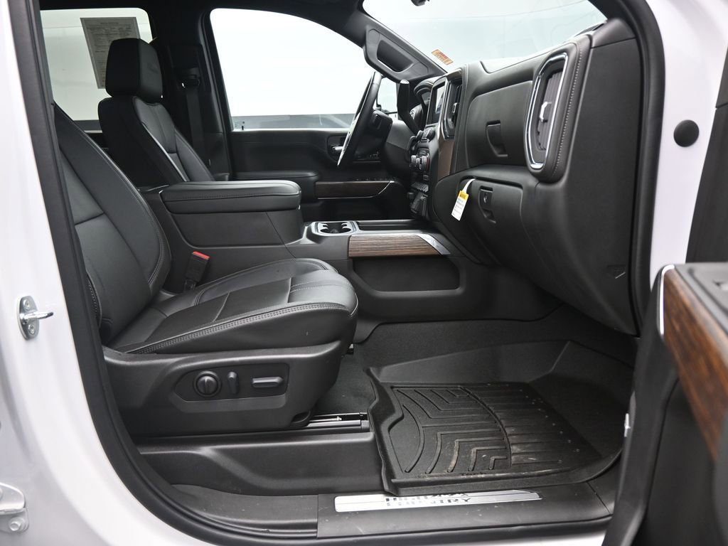 Used 2023 Chevrolet Silverado 3500 High Country image 19