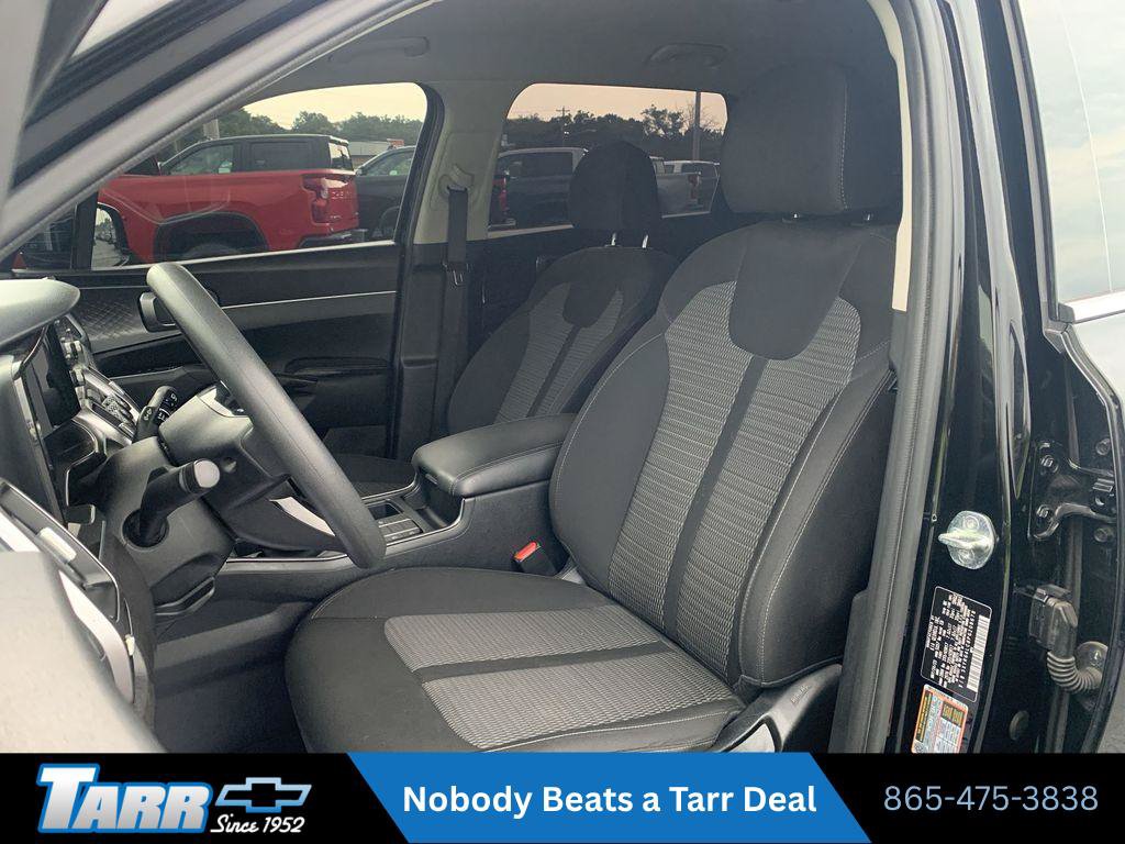 Used 2023 Kia Sorento LX FWD image 13