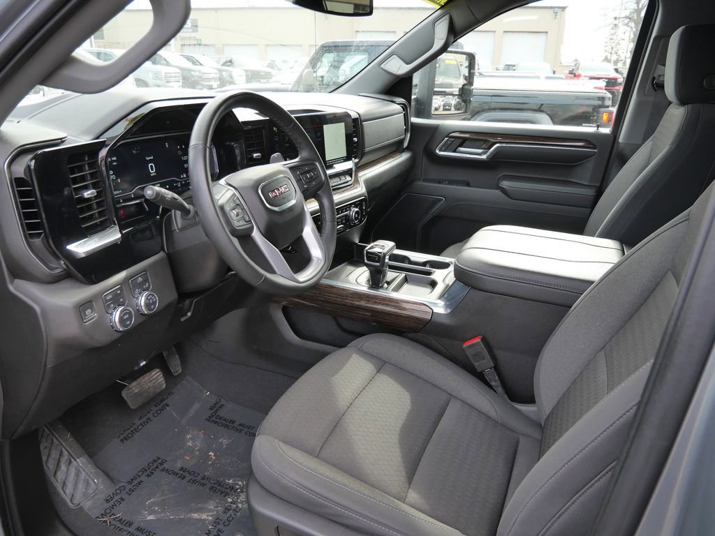 Used 2024 GMC Sierra 1500 Elevation image 28