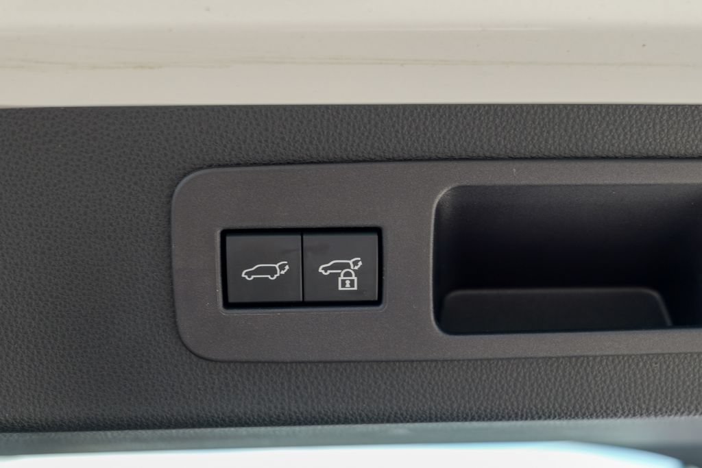 Used 2024 Lexus LX 600 4WD w/ Appearance Package image 68