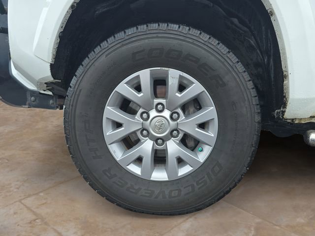 Used 2019 Toyota Tacoma SR5 RWD image 14