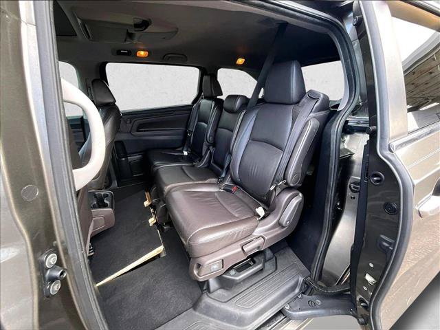 Used 2018 Honda Odyssey Touring image 25
