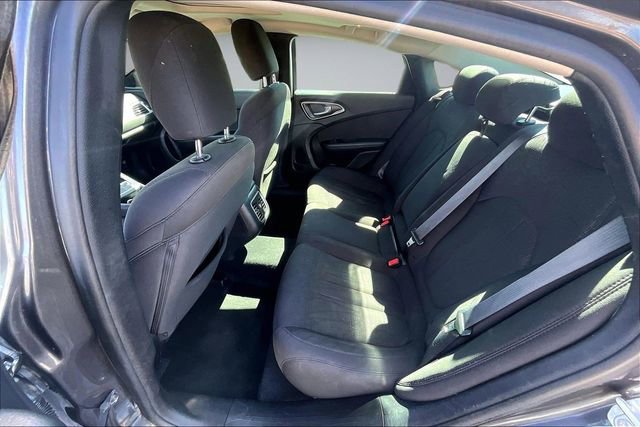 Used 2016 Chrysler 200 Limited w/ Anniversary Edition FWD image 20