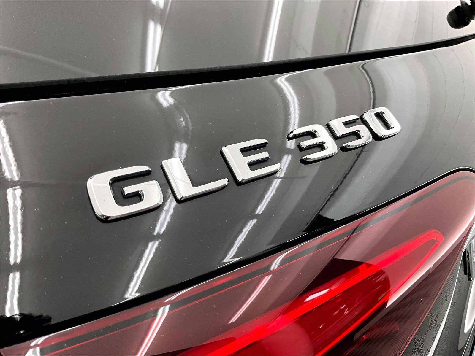 Certified 2024 Mercedes-Benz GLE 350 4MATIC image 32