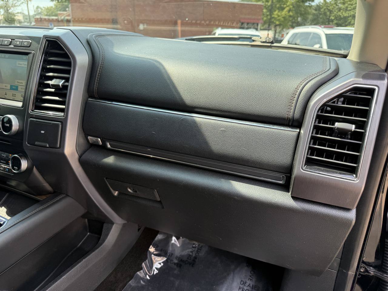 Used 2018 Ford Expedition Platinum AWD/4WD image 44