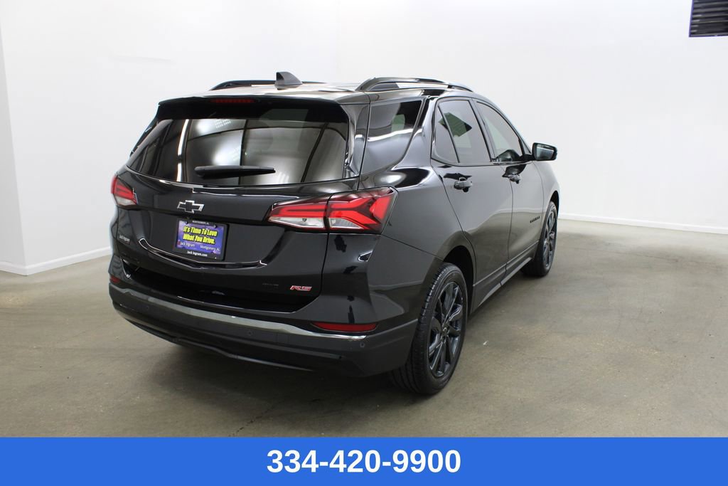 Used 2023 Chevrolet Equinox RS w/ RS Leather Package image 4