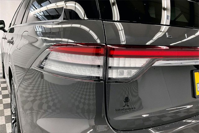 Used 2024 Lincoln Aviator Black Label w/ Dynamic Handling Package image 35