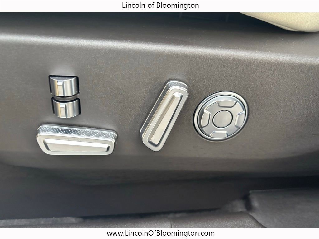 New 2026 Lincoln Nautilus Black Label w/ Jet Appearance Package image 39