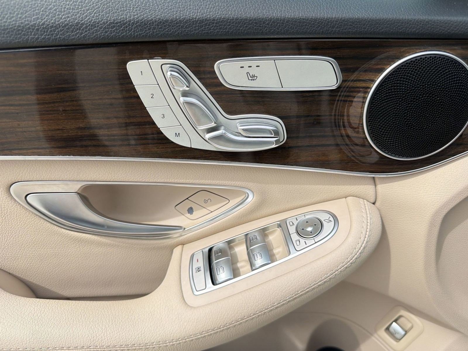 Used 2017 Mercedes-Benz C 300 Sedan image 13