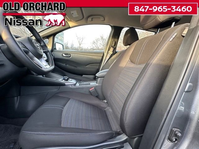 Used 2025 Nissan Leaf S image 10