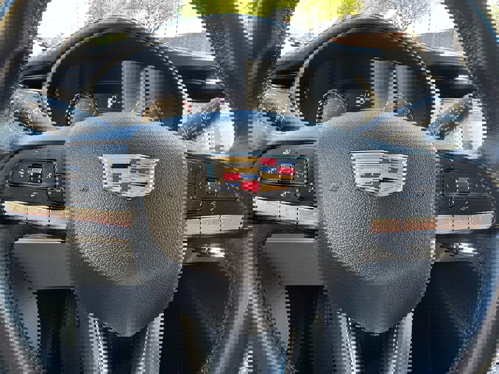 Used 2020 Cadillac XT4 Premium Luxury w/ Driver Awareness Package FWD image 18