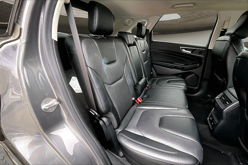 Used 2022 Ford Edge Titanium w/ Equipment Group 301A image 25