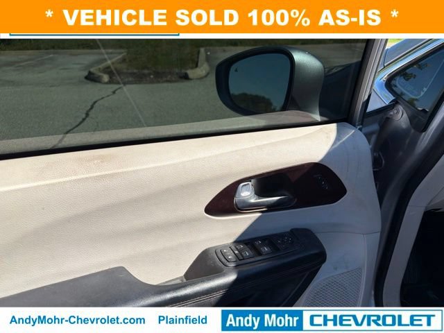Used 2017 Chrysler Pacifica Limited w/ UConnect Theater Package FWD image 14