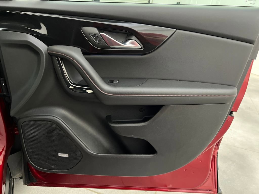 Used 2025 Chevrolet Blazer RS image 25